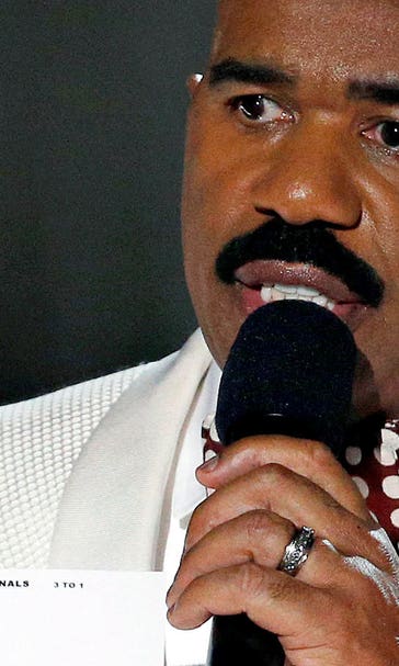 Harvey crowns wrong winner at Miss Universe pageant